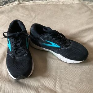 Brooks Ariel 20 Shoes Womens 9.5M Black Blue Running Walking Comfort Sneakers